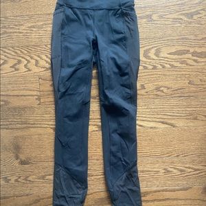 Black lululemon leggings